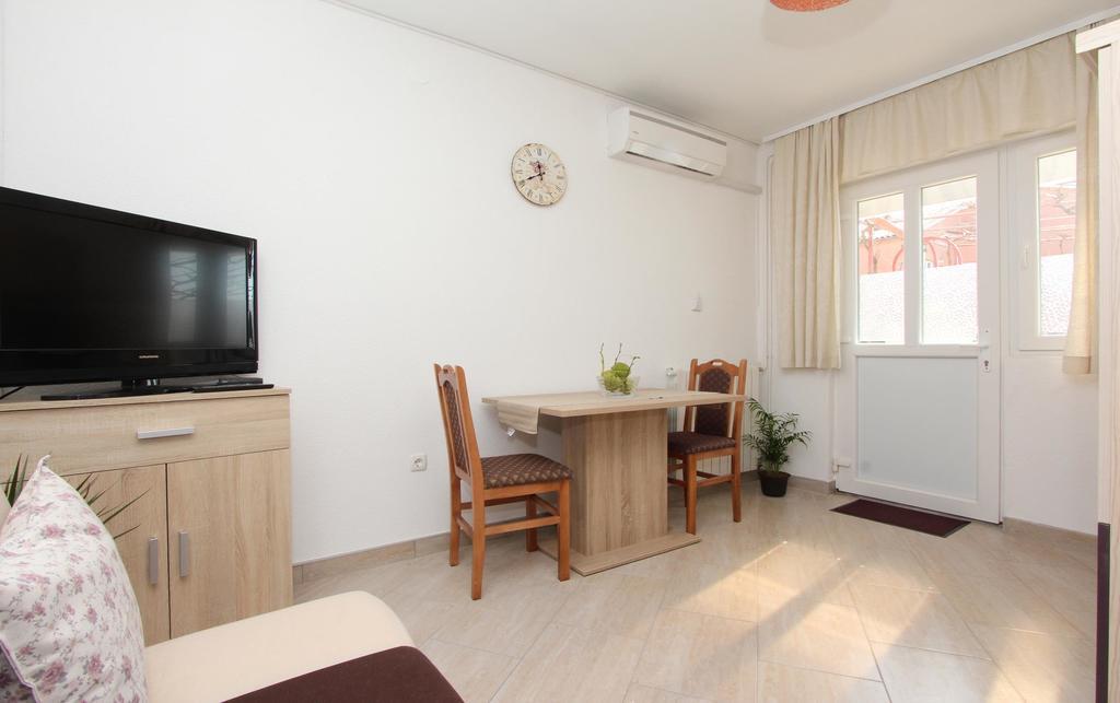 Apartments And Room Eva Rovigno Camera foto